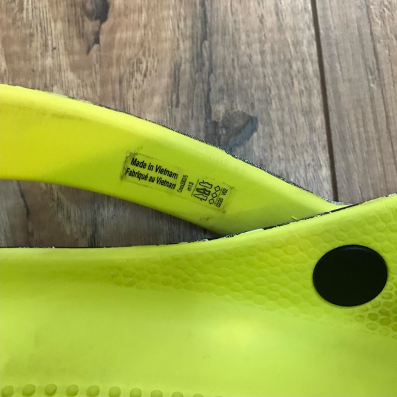 Crocs Men's Classic All-Terrain Graphic Clogs Size 13 - Picture 7 of 12